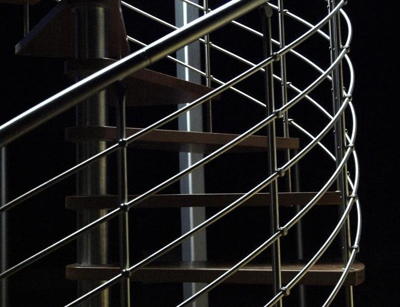 Fabrication d’escaliers sur mesure en métal à Brive