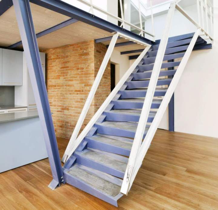 Fabricant d'escaliers métal Dordogne (24)