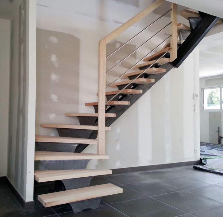 Escalier en bois avec limon métallique Dordogne (24) 